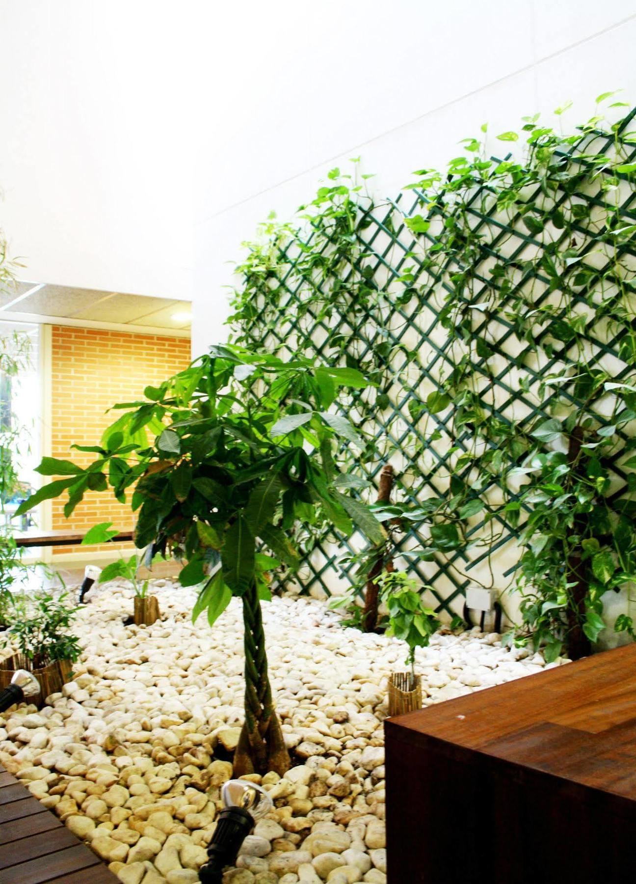 Residencia Universitaria Resa Giner De Los Rios อัลกาลาเดเอนาเรส ภายนอก รูปภาพ